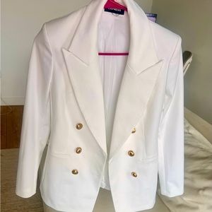 like new - White blazer